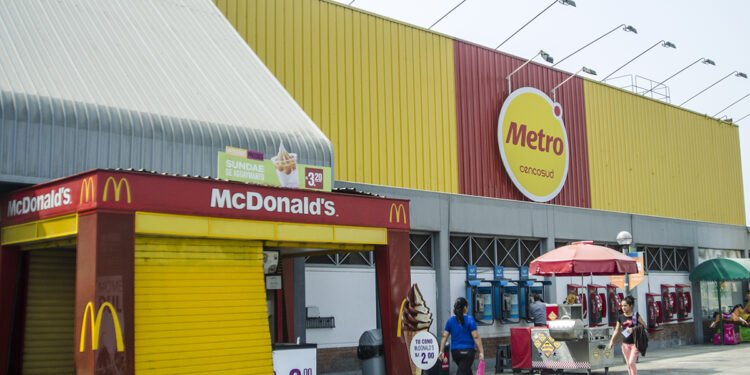Metro UNI: Emblemático supermercado cerrará sus puertas tras 25 años en operación