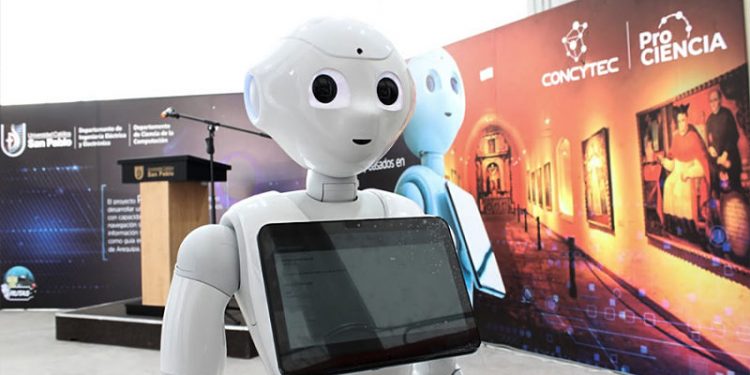 Conoce a Pablo Bot, el primer robot guía turístico de Perú