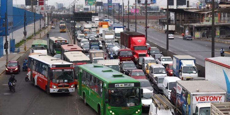 ¡URGENTE! Transportistas anuncian paro nacional para este 10 de octubre