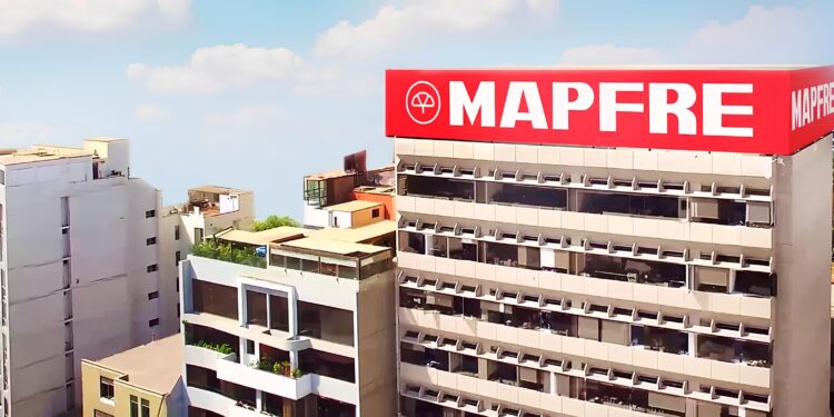 Indecopi multa con más de S/ 120 mil a Mapfre por negar pensión a viuda de trabajador fallecido