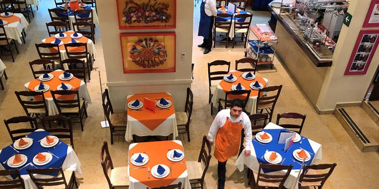 Hay 50 mil restaurantes menos que en 2019 y las ventas todavía son un 3% inferior, resalta gremio