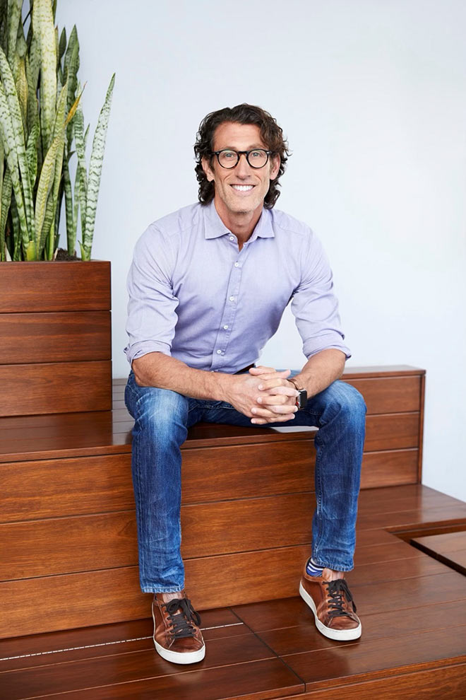 Gap ficha a ejecutivo top de Mattel, a cargo de Barbie, como su nuevo CEO