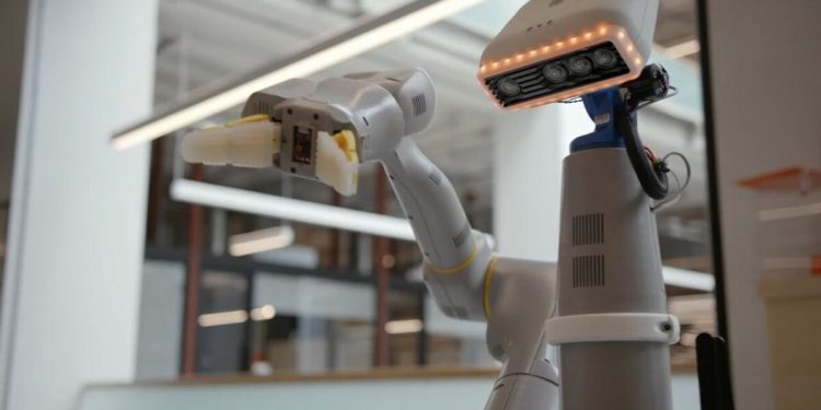 Google comienza a usar robots para limpiar sus oficinas
