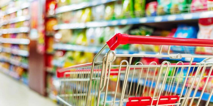 Dos cadenas de supermercados anuncian el cierre definitivo de sus tiendas: liquidarán su stock
