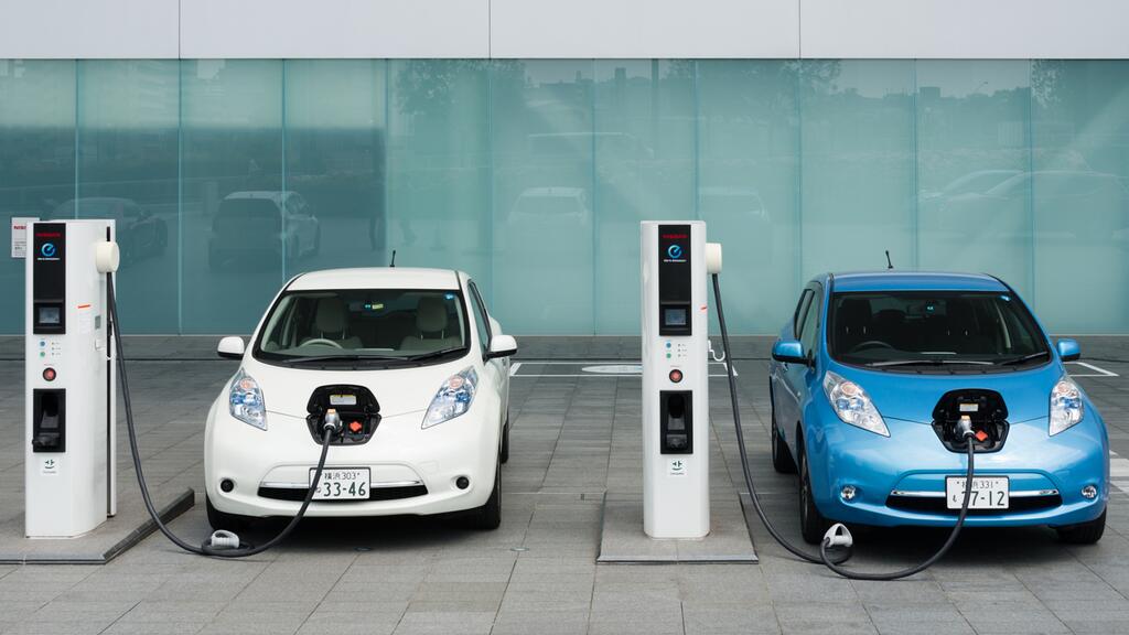 Venta de vehículos electrificados continúa al alza y crece un 37% en mayo, según AAP