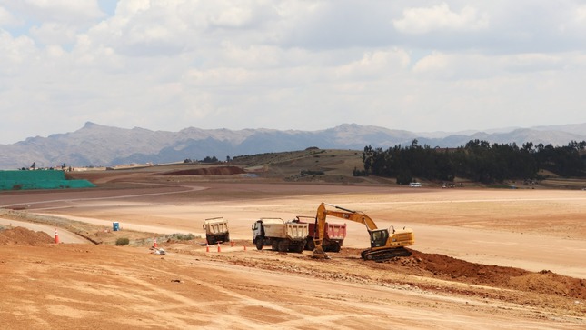 Aeropuerto de Chinchero: Así avanza la construcción del terminal de pasajeros y la pista de aterrizaje