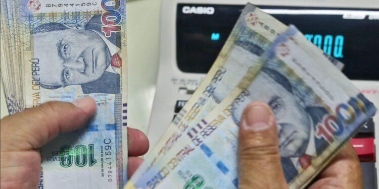 Perú decidirá aumento del sueldo mínimo antes de finalizar 2024: ¿qué se sabe hasta ahora?