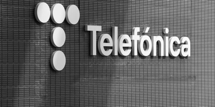 Telefónica no renovará contrato con la PNP por impedimento de contratación con el Estado