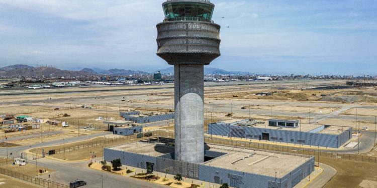 Aeropuerto Jorge Chávez: Más de 32 mil pasajeros ya viajaron usando la nueva pista de aterrizaje