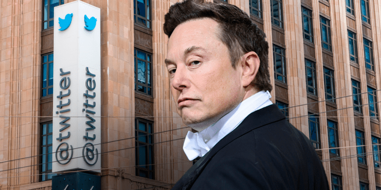 Caos en Twitter: Empleados acusan mal estado de oficinas y hasta llevan su propio papel de baño