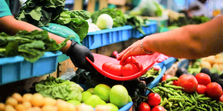 Expectativas de inflación bajan a 2.53% en junio y se mantienen dentro del rango meta