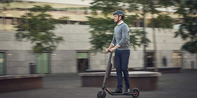 vehículos eléctricos scooters ninebot