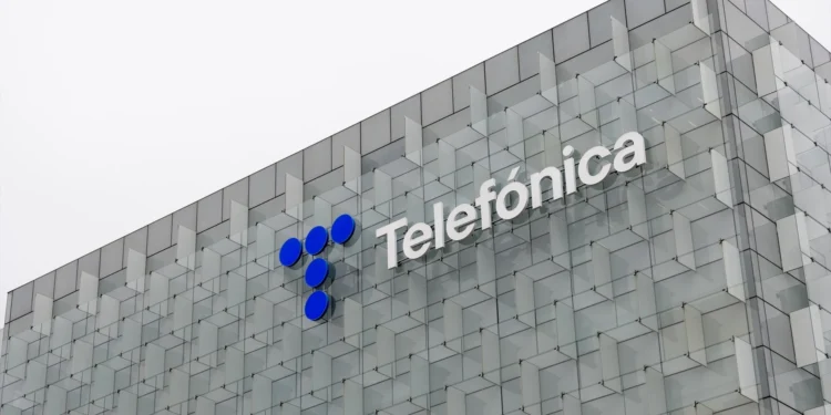 Estado español comprará el 10% de participación en Telefónica: acciones se disparan en bolsa
