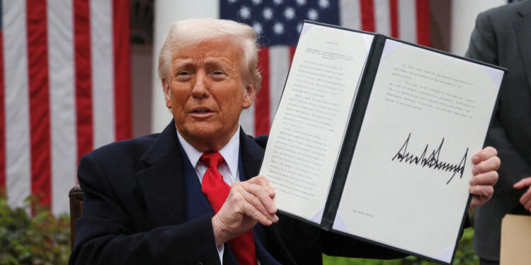 Guerra comercial: Trump decide postergar hasta el 1 de agosto la aplicación de aranceles